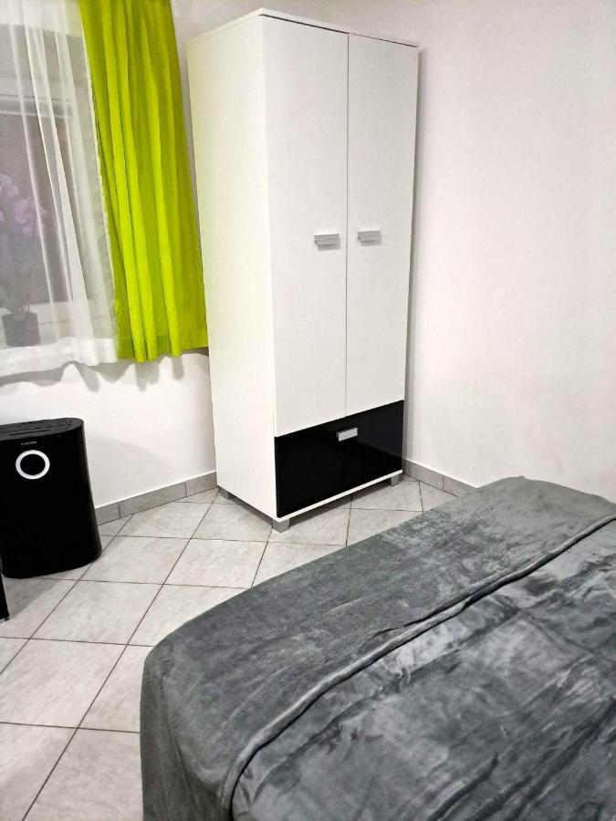Apartma B & O 伊德里亚 外观 照片