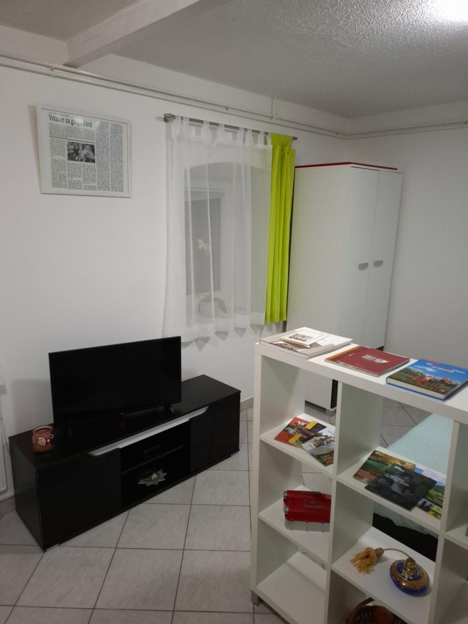 Apartma B & O 伊德里亚 外观 照片